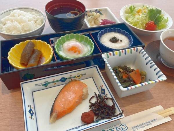 *朝食：和定食/一例