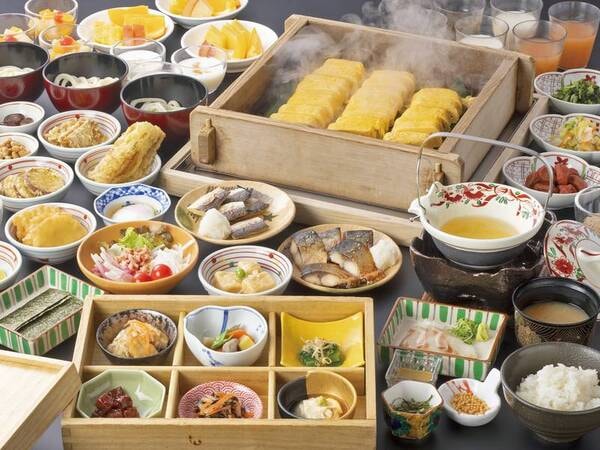 【朝食/例】四季折々の旬食材を、豊富なメニューで味わえる