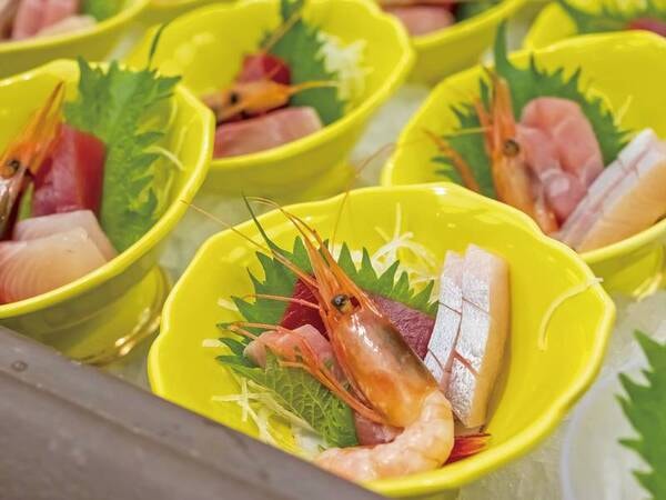 【夕食バイキング/例】海鮮の小鉢も充実