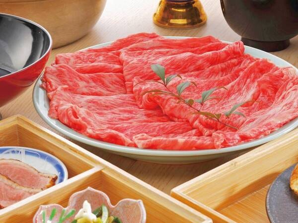 選べる旬菜創作（BENI）※写真は2名分／例