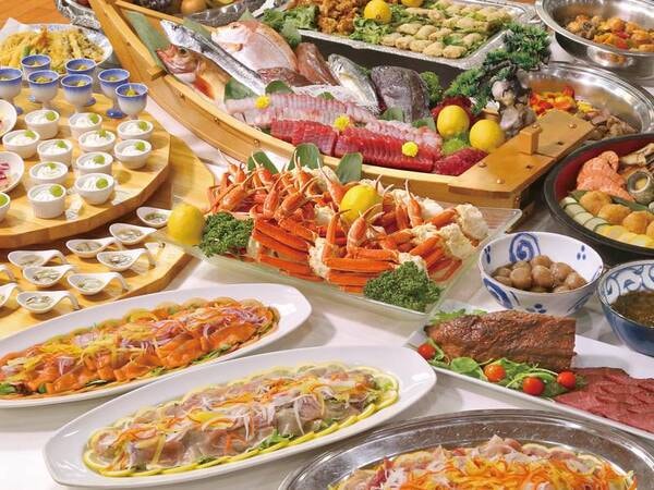 【夕食バイキング/例】カニ食べ放題が人気!自分で焼ける焼物付き※焼物は日によってスタッフが焼いた状態で提供するバイキングに変更する場合があります