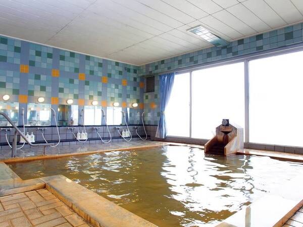 【大浴場】とろりとした湯ざわりの高い美肌効果の温泉