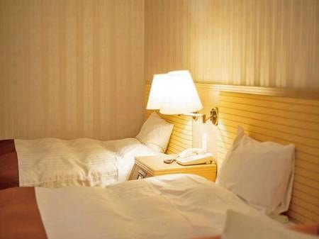【42㎡ツイン/例】広々としたバルコニーから海を望める42㎡スタンダードツイン
