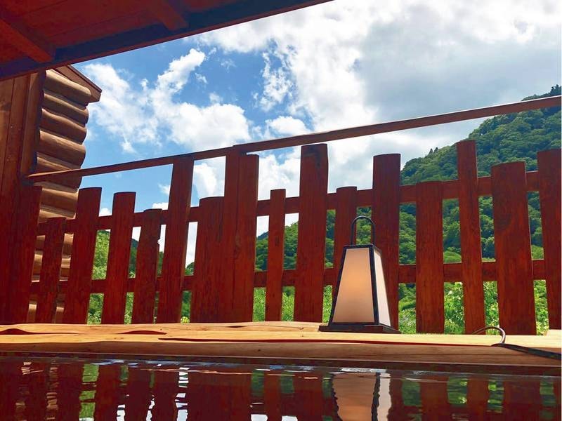 【ふもと湯】山麓の風を感じながらのんびりと入れる