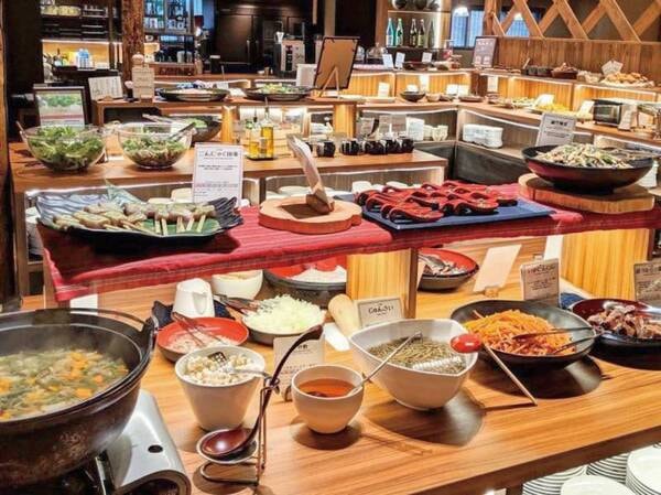 【夕食】創作会津郷土料理ビュッフェ。和食を中心としたビュッフェです。/写真例
