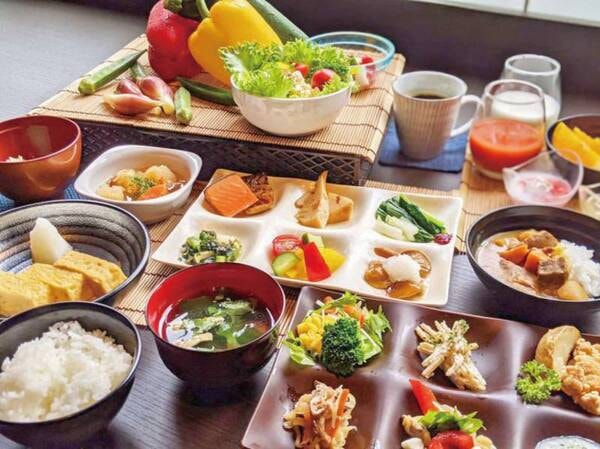【朝食】朝食には会津の地のものを中心とした手作りブッフェをご用意しています/写真例