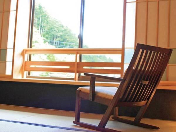 ＜川 -KAWA-＞ロッキングチェアイメージ