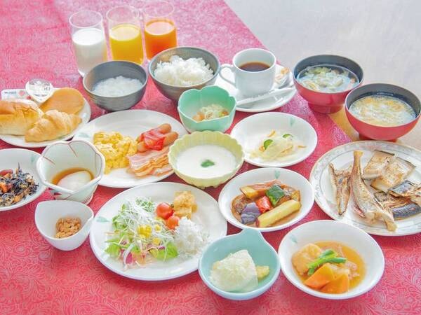 【朝食/例】朝はバイキングスタイル