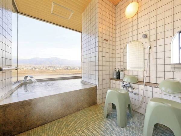 【本館温泉展望風呂付和室/客室展望風呂例】客室風呂から笛吹川を見渡せます