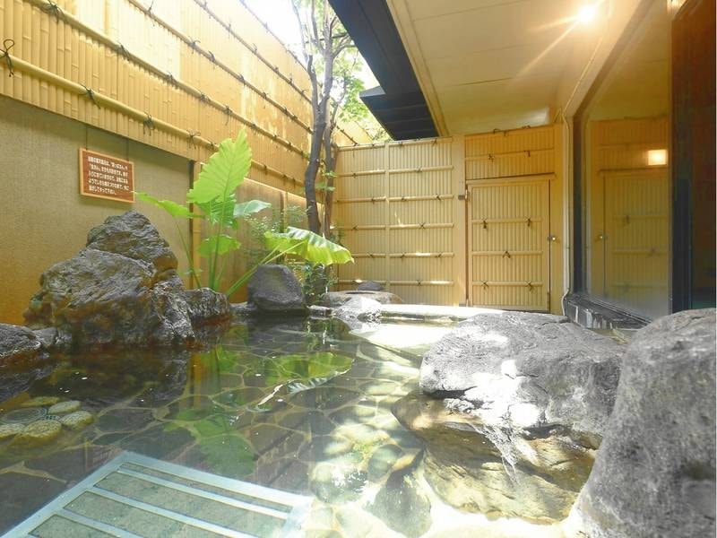 露天風呂「紫水晶」