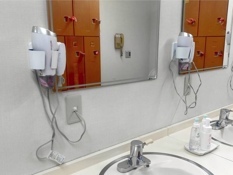 ■女子大浴場■洗面台3F