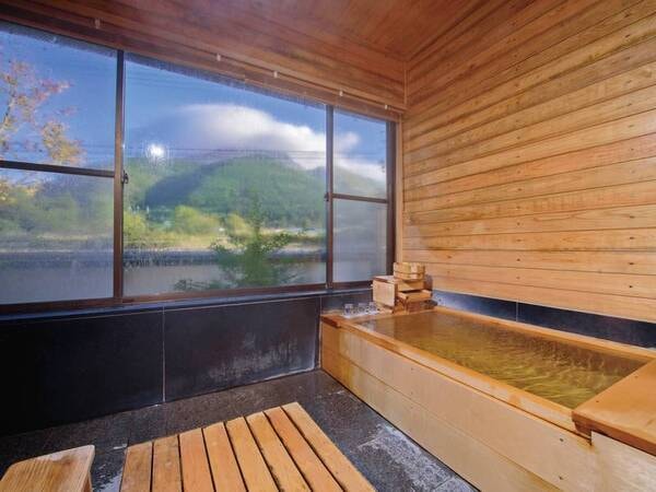 【あがの】檜風呂付離れ和室三間[禁煙]/客室風呂