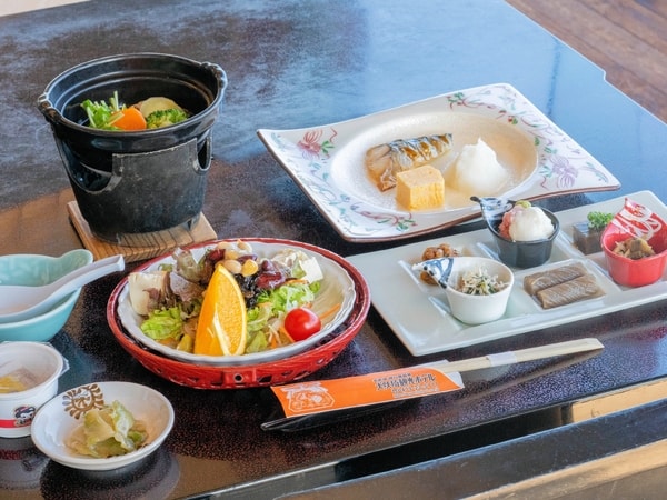 豆腐と銚子産ひじきのサラダ。