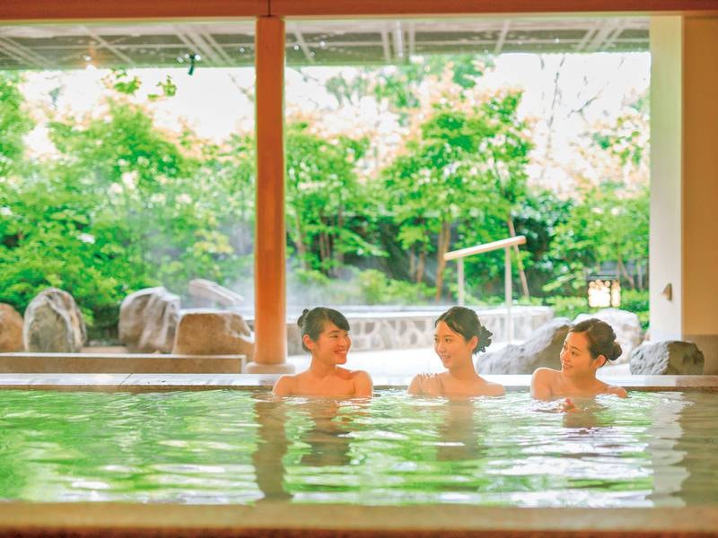 *【きぬの湯：温泉（一例）】鬼怒川の自然を眺めて、湯量豊富な温泉をお楽しみください。