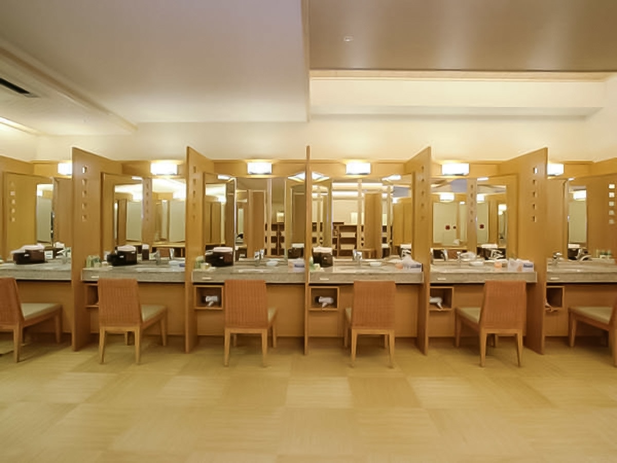 サロン風パウダールーム