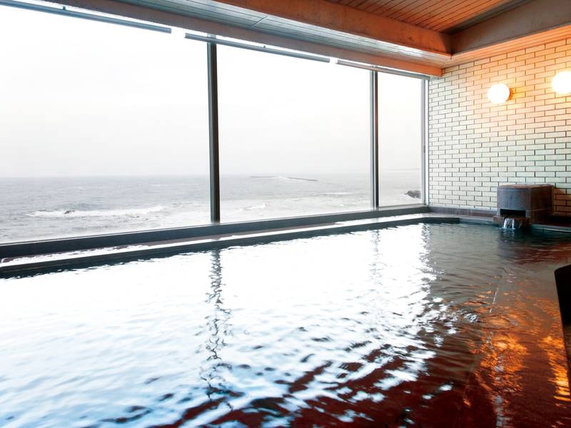 【最上階展望大浴場】刻一刻と変化する海景色は、心と体を癒してくれる