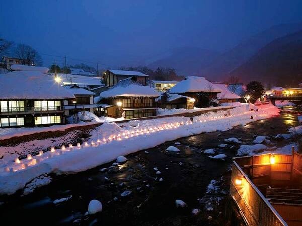 夜の湯西川温泉／冬