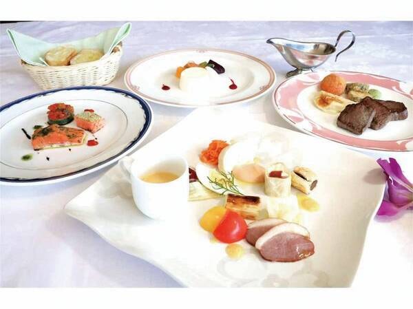 【夕食/例】季節ごとに替わるフレンチフルコース