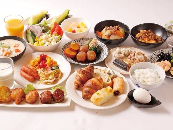 選べる夕食ハーフバイキングデザートも食べ放題!(写真例)