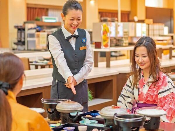 夕朝食はレストランにて(一例)