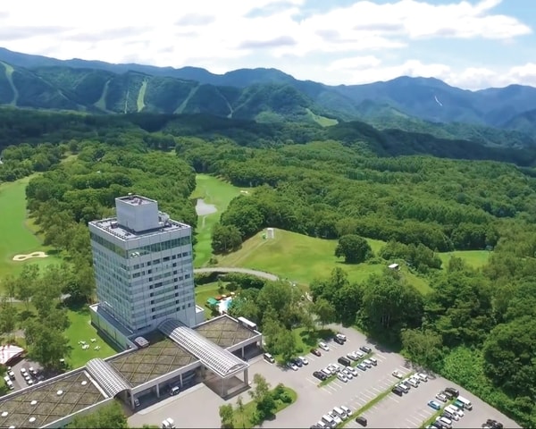見渡す限りの大自然に囲まれた高原リゾートです。