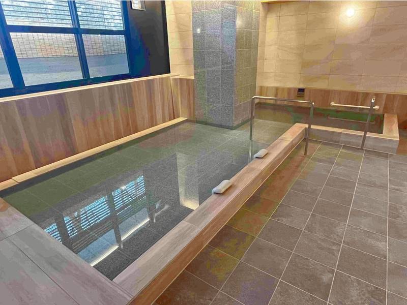 【貸切風呂（有料）】2026年2月オープン！5名まで入浴可能な広々とした浴槽