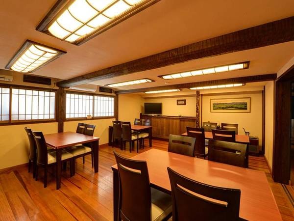 *【食堂】古民家風の食堂。会議室としても利用可能です。