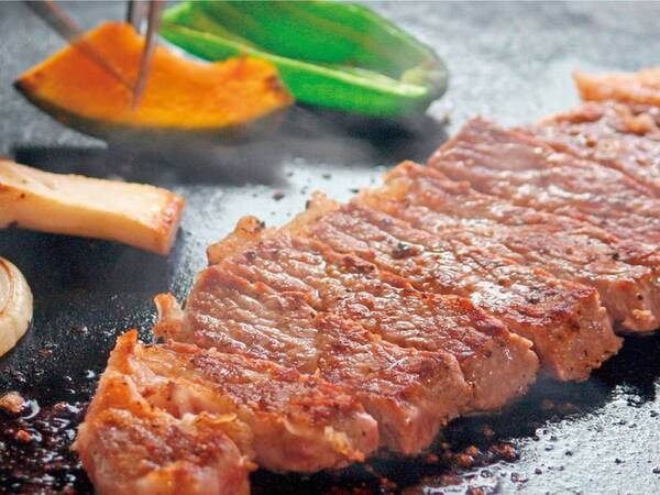 【貸別荘】国産和牛のステーキ