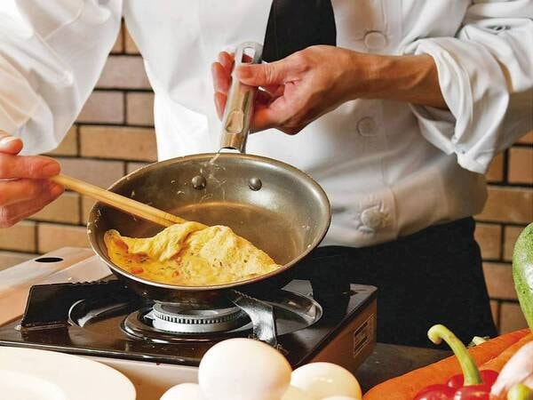 【朝食/例】実演オムレツも絶品!