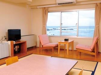 味覚と眺望の宿 ホテル南海荘／【和室/例】落ち着きある10畳和室へご案内（禁煙）