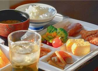 潮騒リゾート鴨川／朝食一例/和洋約40種類のバイキング式