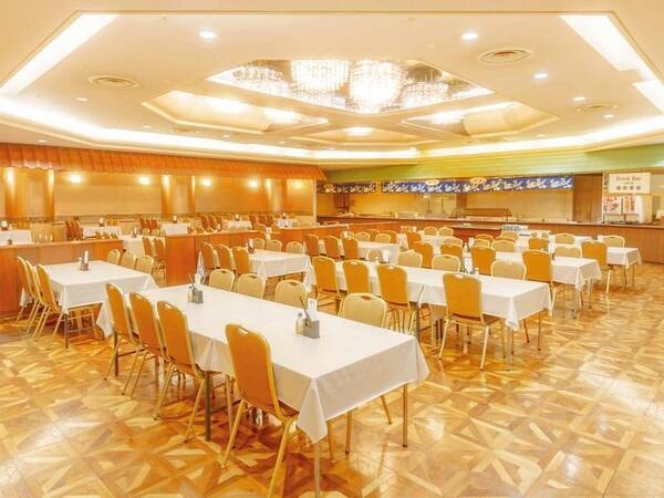【バイキング会場】
