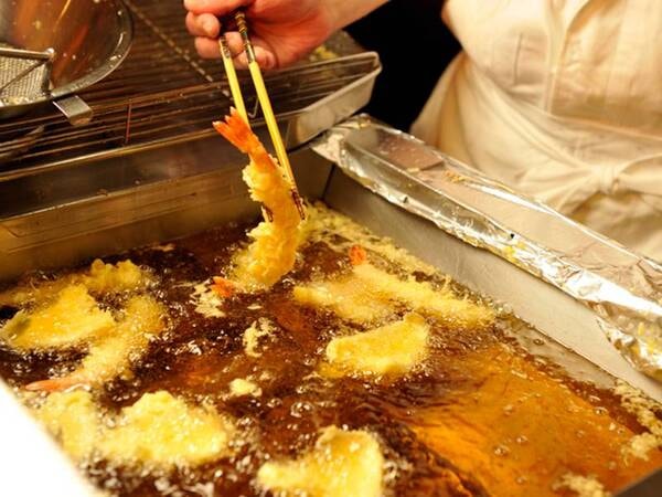 【夕食/例】揚げたての天ぷらをご用意！