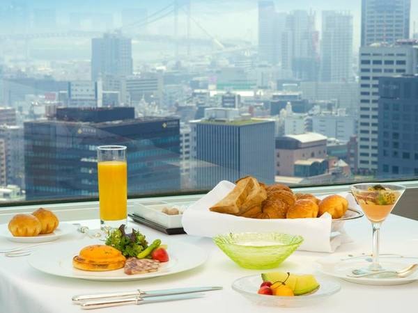 【朝食・アメリカンブレックファスト/例】上品で優雅な朝食を、最上階からの景色とともにお愉しみください