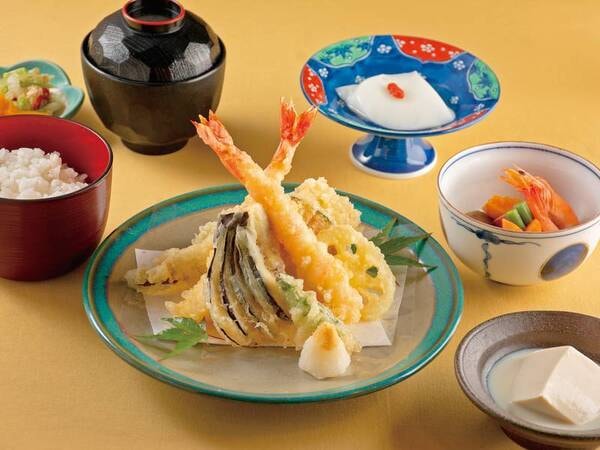 【夕食/例】四季折々の旬食材を用いた天ぷら御膳