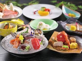 海と夜景の見える高台の宿 ホテルあかね