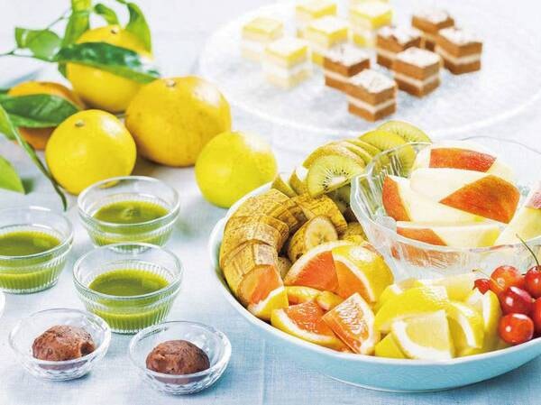 【朝食】フルーツ、ケーキなど、朝のデザートも充実！