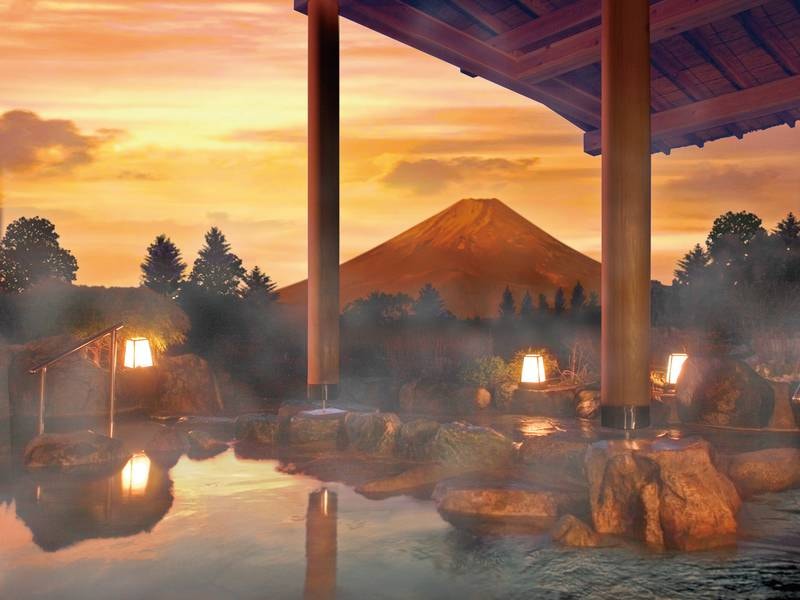 【露天風呂】うつくしい夕景の富士山を眺めながら温泉を満喫