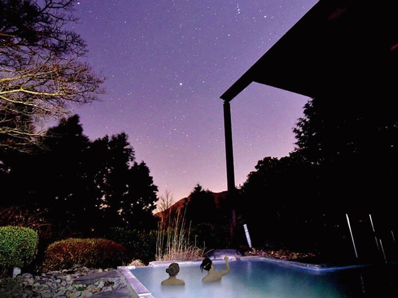 露天風呂から見る星空
