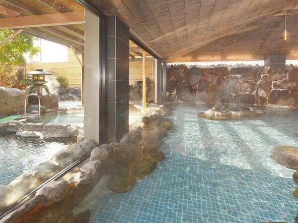 【大浴場 大岩風呂 信玄】山梨県最大級の大岩風呂