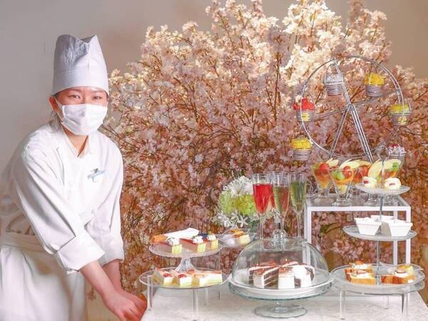 【夕食/例】パティシエが作るデザートコーナーの品々