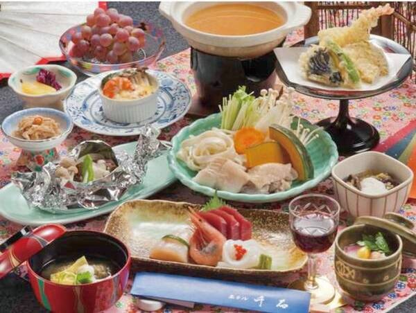 【夕食/例】山梨の味覚を盛り込んだ郷土会席をご用意