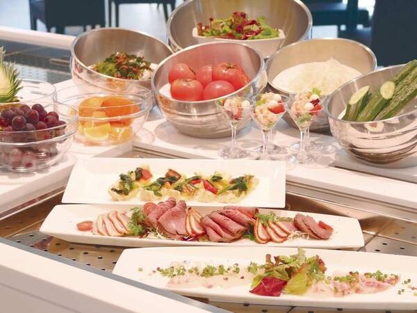 【バイキング/例】本格的な「フランス料理」「日本料理」「中華料理」のバイキング