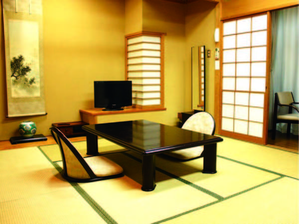 和室
のんびりとくつろげる和室は全室10畳以上をご用意/例