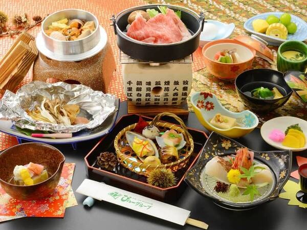 山梨の名水に育まれた「甲州牛」は食べ方をチョイス可能！（陶板焼き/例）