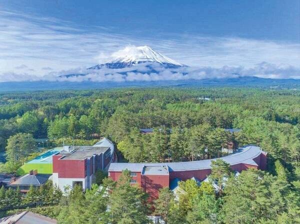 【施設】富士山麓に広がる約5万坪の敷地に様々な施設が並ぶ、日本一富士山に近いリゾート！