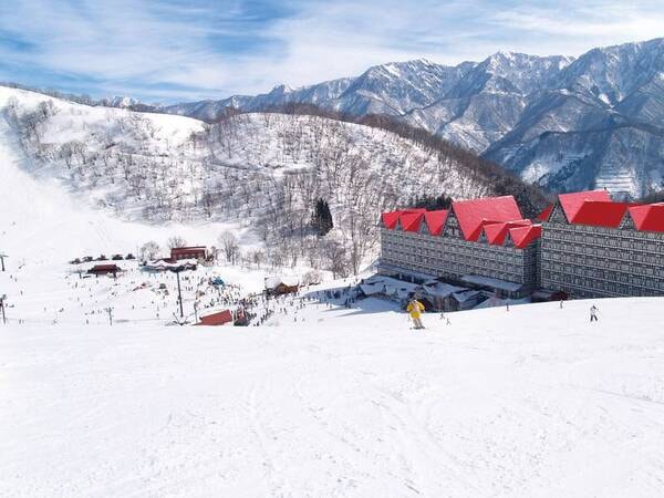 【周辺観光/例】ホテル隣接の白馬コルチナスキー場。3月まではスキーシーズン