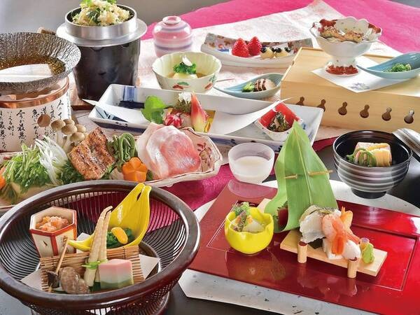 【[竹]季節の会席膳 華プラン/例】渋の湯の味を愉しむ基本料理。見た目も楽しめる彩り豊かな品々