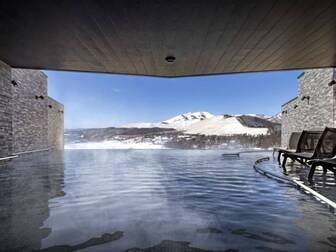 白樺リゾート　池の平ホテル／湖畔混浴「空」/冬