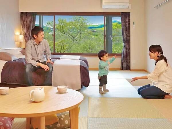【東館・和モダン客室/例】柔らかい畳にクッションも多数ご用意。小さいお子様も安心